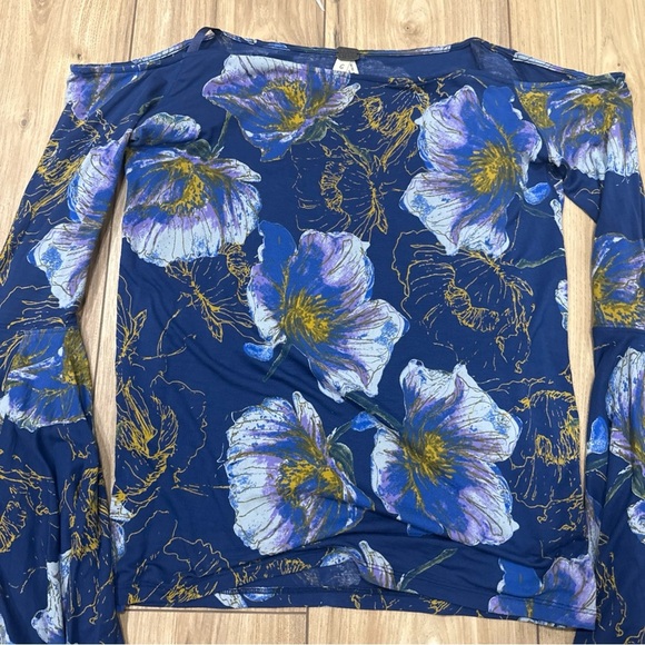 We The Free People Top Shirt Blue Floral Bell Sleeve Birds of Paradise Large - Picture 5 of 8